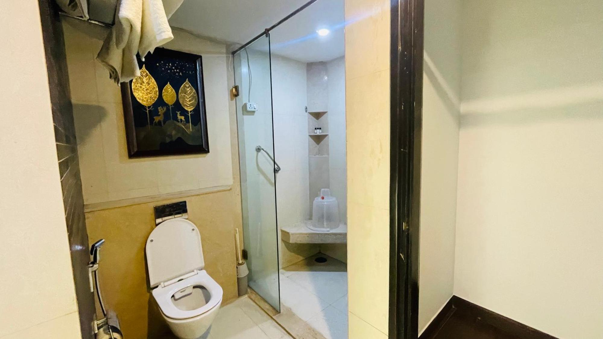 Saltstayz Select - Malcha & Chankyapuri New Delhi
